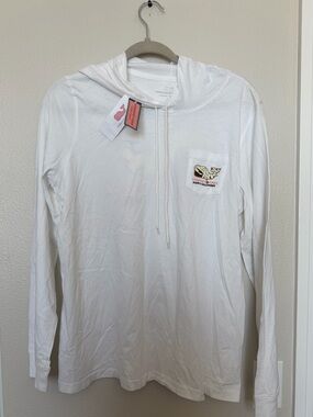 Vineyard Vines White Long-Sleeve Hooded Tee with Pocket Whale Graphic
